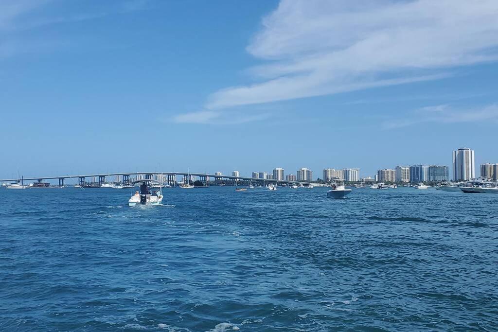 !!Coral Sands 1 Bedroom Stunner!! West Palm Beach Exterior photo