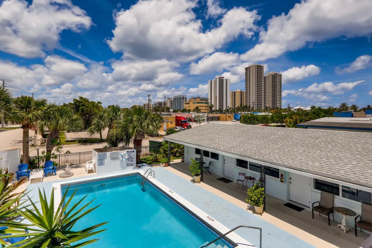 !!Coral Sands 1 Bedroom Stunner!! West Palm Beach Exterior photo